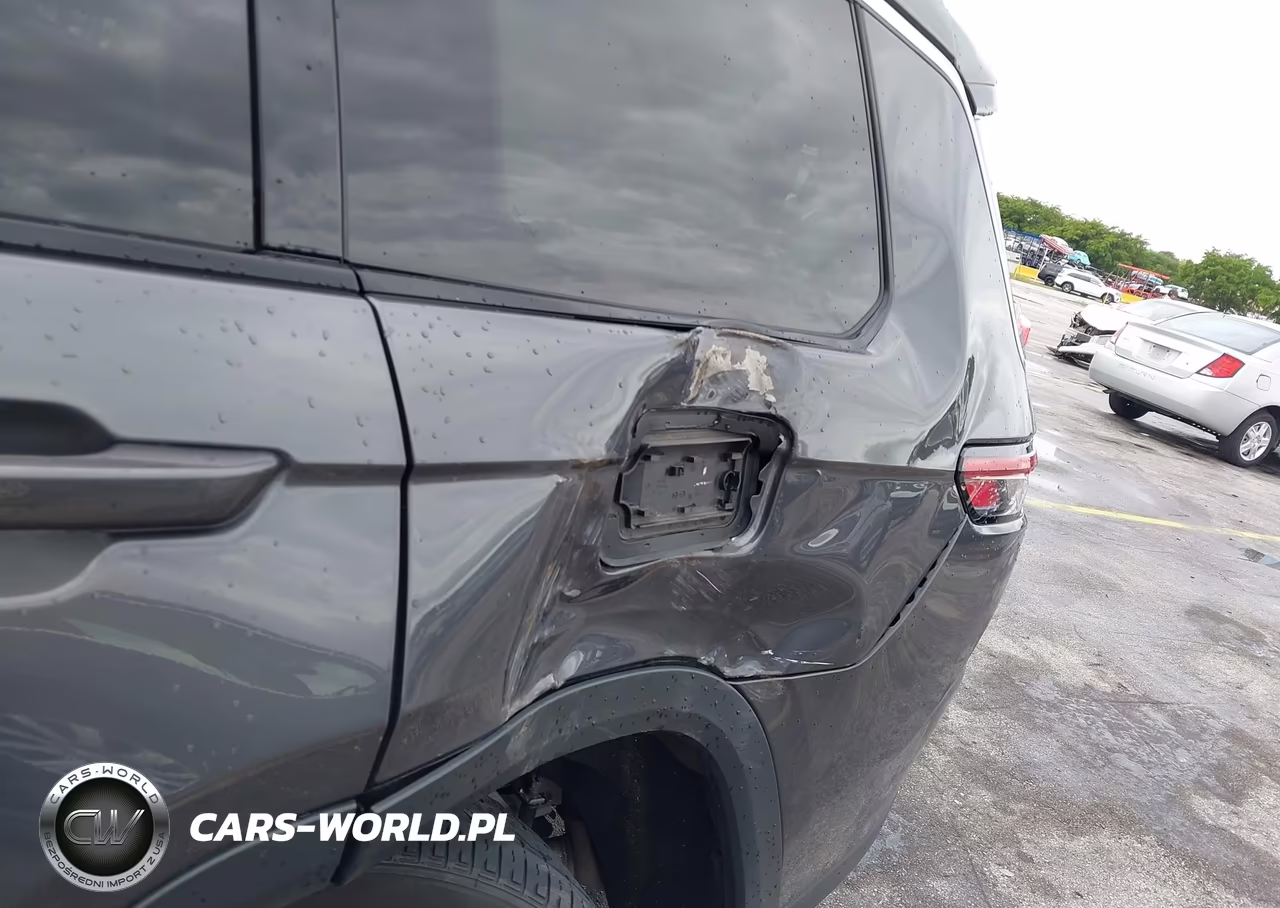 2021 Jeep Grand Cherokee L Limited 4X4 VIN:1C4RJKBG4M8158729 - 18