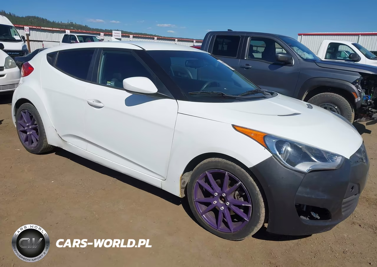 2014 Hyundai Veloster Base W-Black