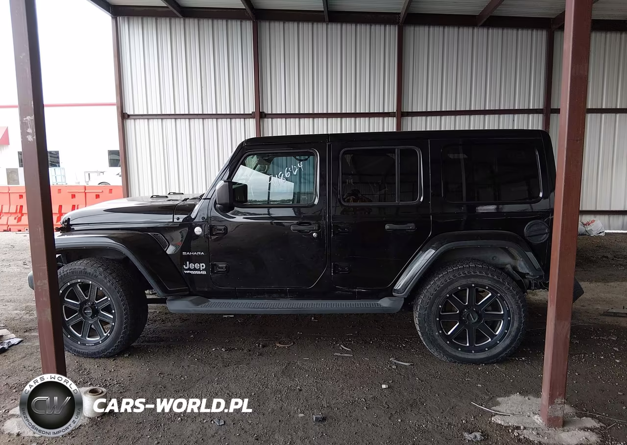 2018 Jeep Wrangler Unlimited Sahara 4X4 VIN:1C4HJXEG2JW237859 - 14