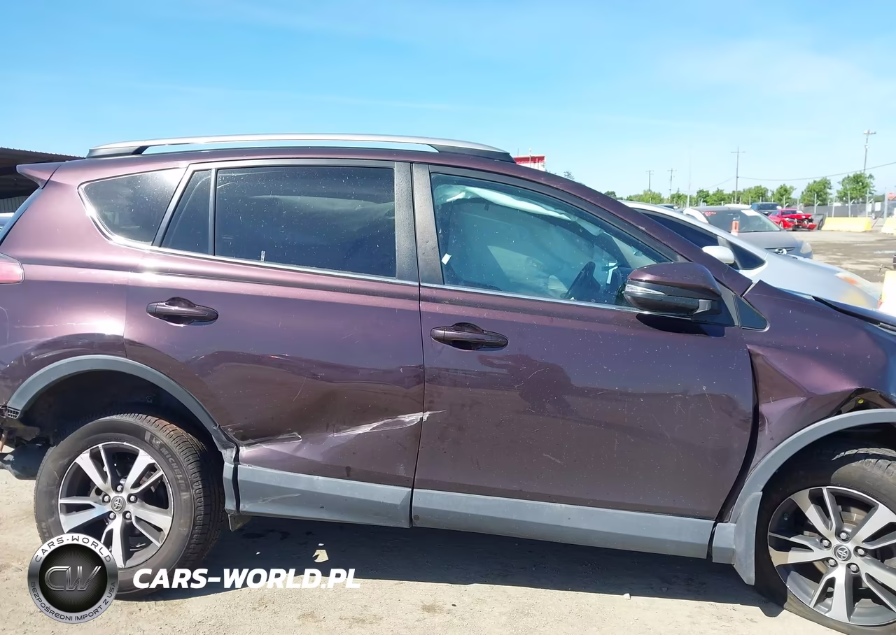 2017 Toyota Rav4 Xle VIN:2T3RFREV6HW685157 - 14