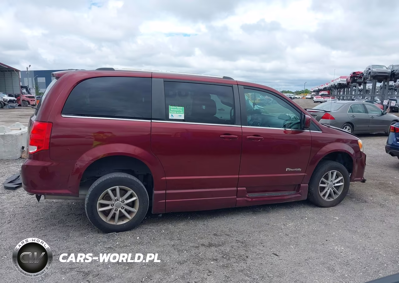 2020 Dodge Grand Caravan Sxt VIN:2C4RDGCG4LR183538 - 13