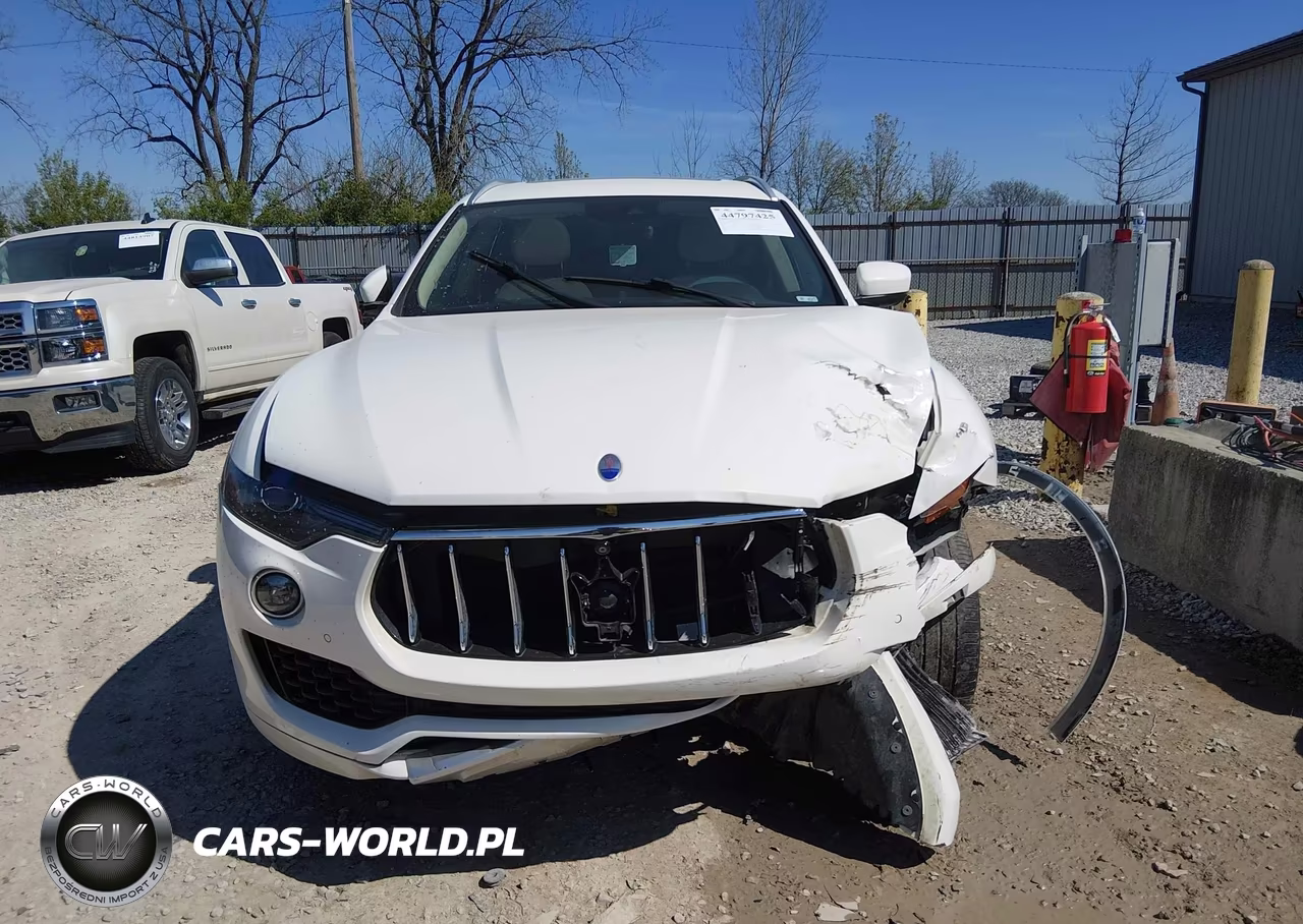 2017 Maserati Levante S VIN:ZN661YUL2HX250416 - 11