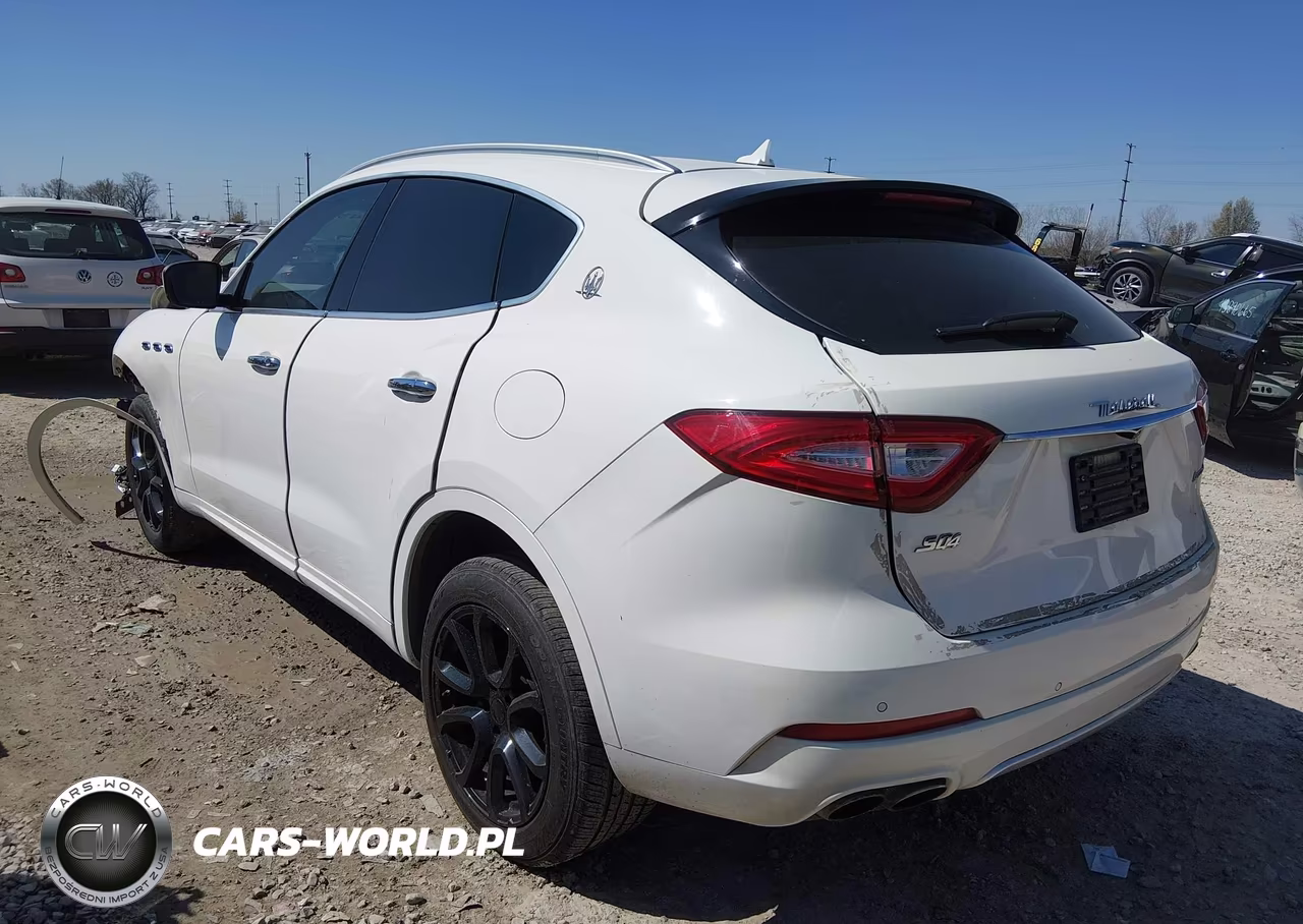 2017 Maserati Levante S VIN:ZN661YUL2HX250416 - 3