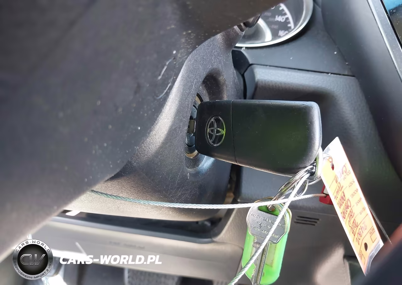 2018 Toyota Camry Le VIN:JTNB11HK5J3010116 - 11