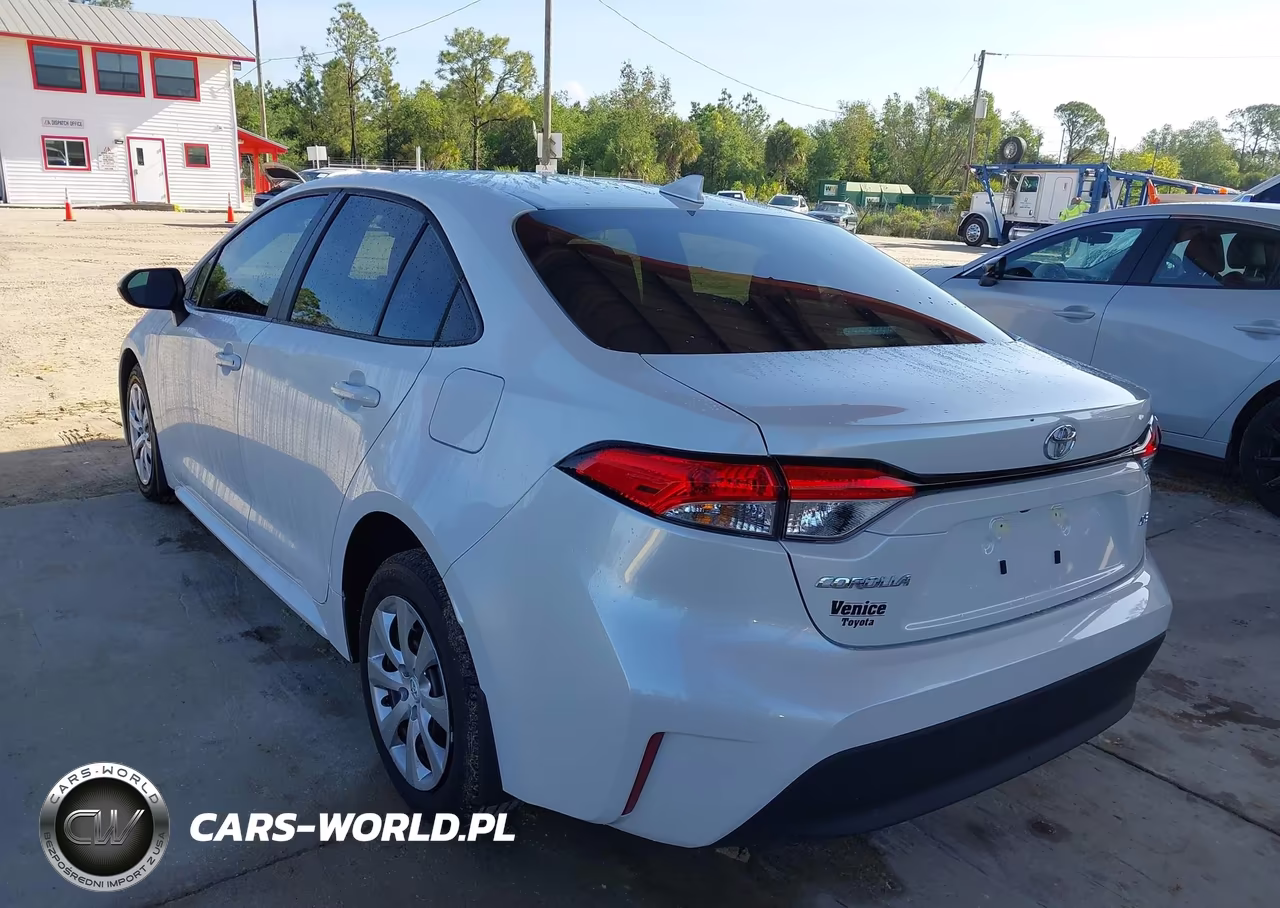 2026 Toyota Corolla Le VIN:5YFB4MDE2TP405720 - 3
