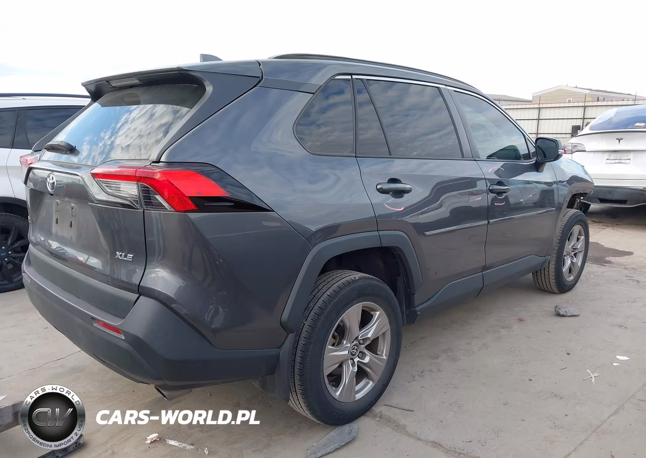 2023 Toyota Rav4 Xle VIN:2T3W1RFV1PC225646 - 4