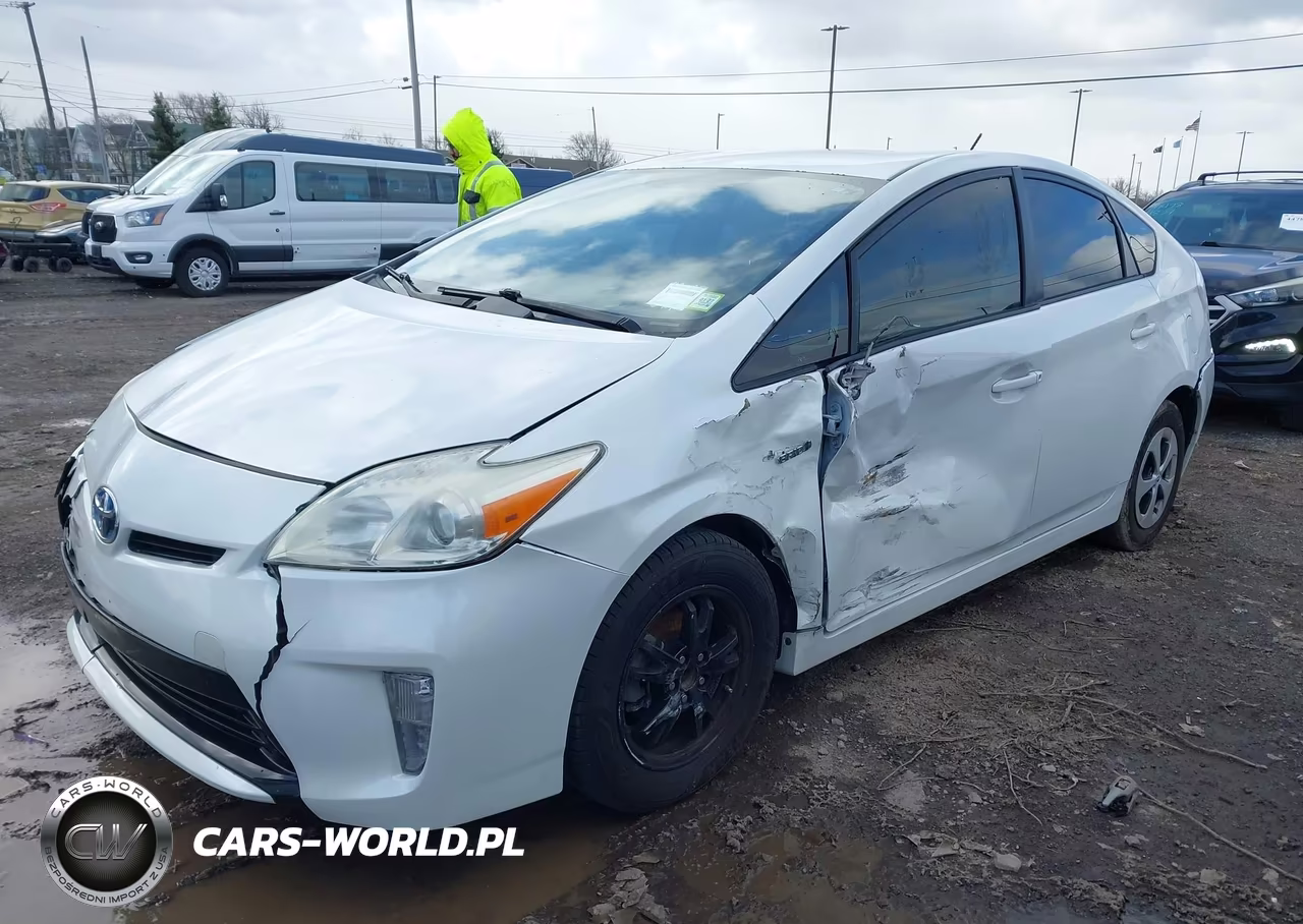 2014 Toyota Prius Two VIN:JTDKN3DU6E0367825 - 2
