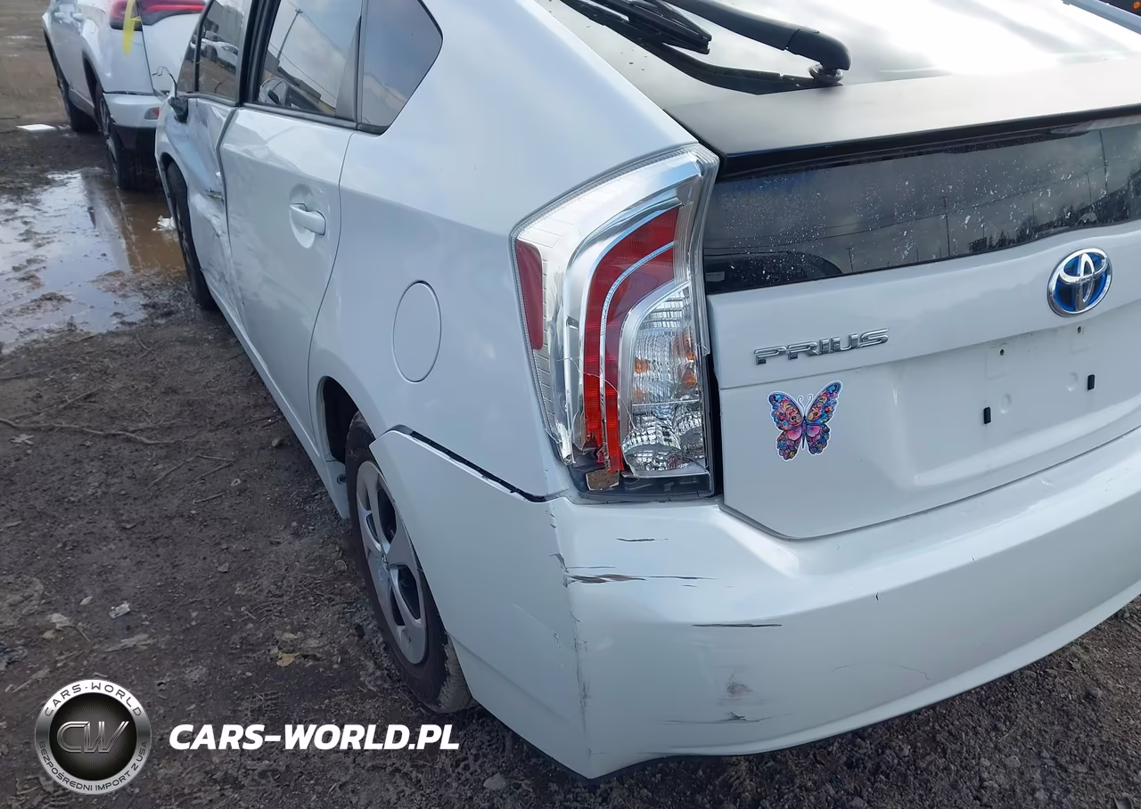 2014 Toyota Prius Two VIN:JTDKN3DU6E0367825 - 20