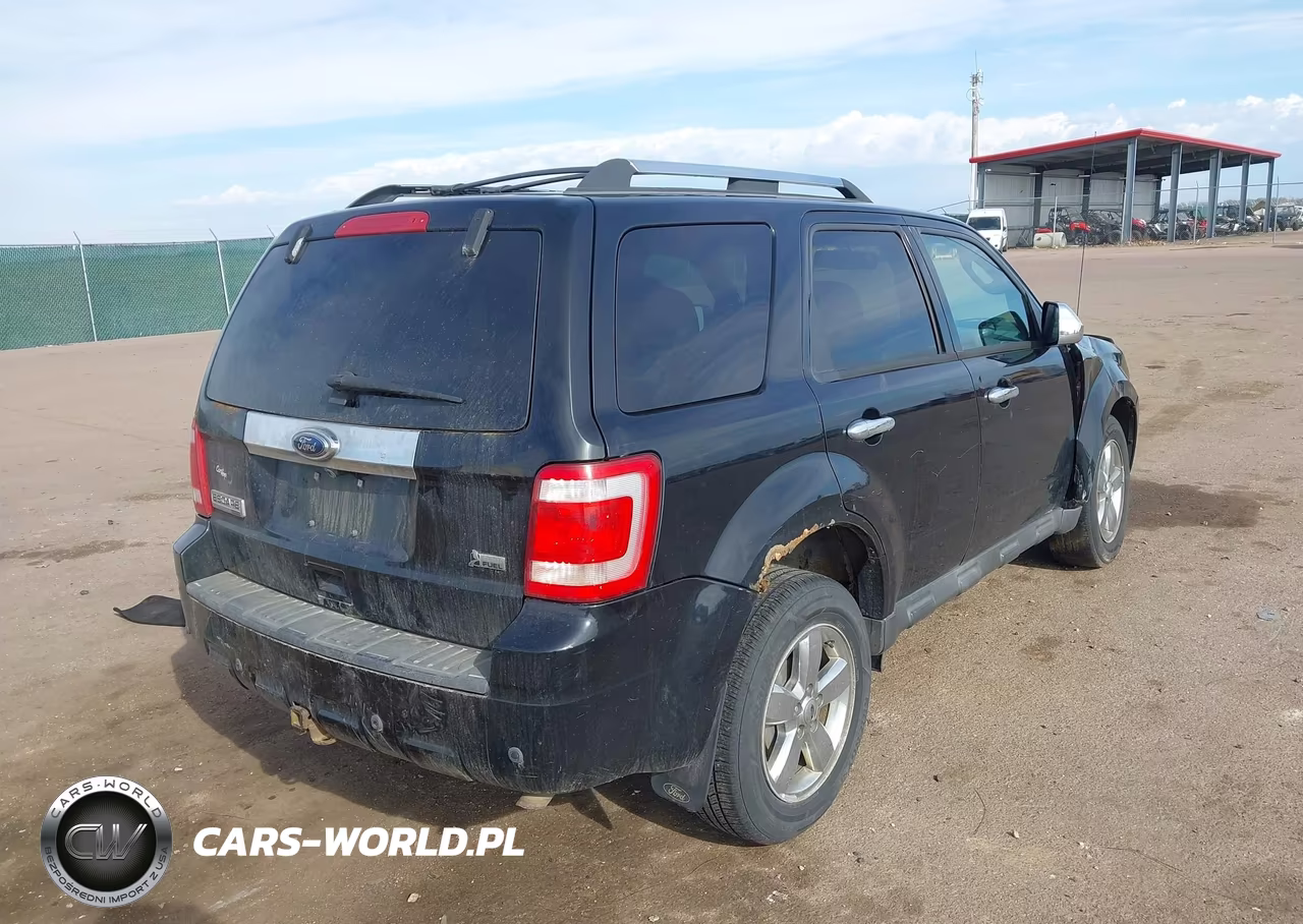 2010 Ford Escape Limited VIN:1FMCU9EGXAKB88409 - 4