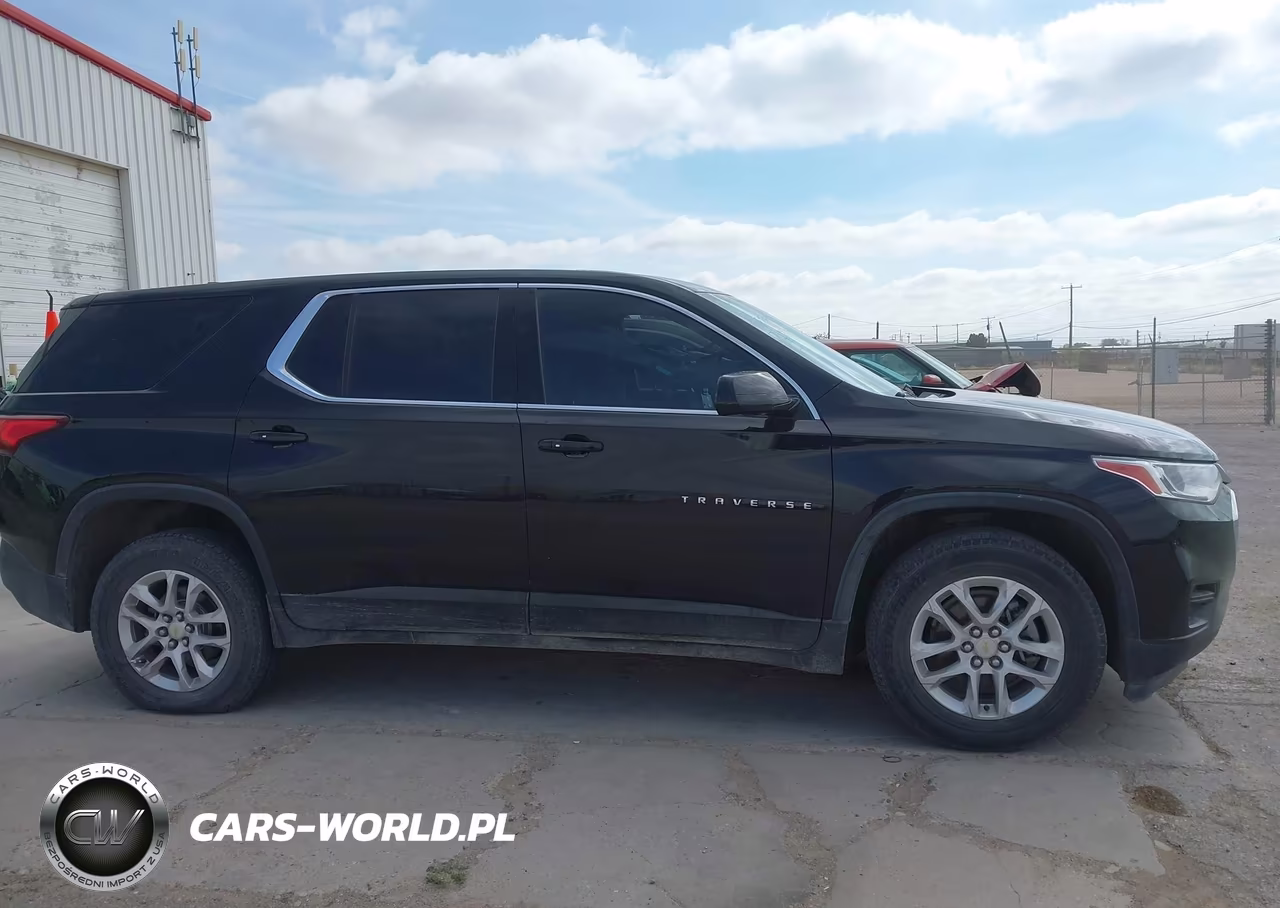 2018 Chevrolet Traverse Ls VIN:1GNERFKW3JJ121835 - 13