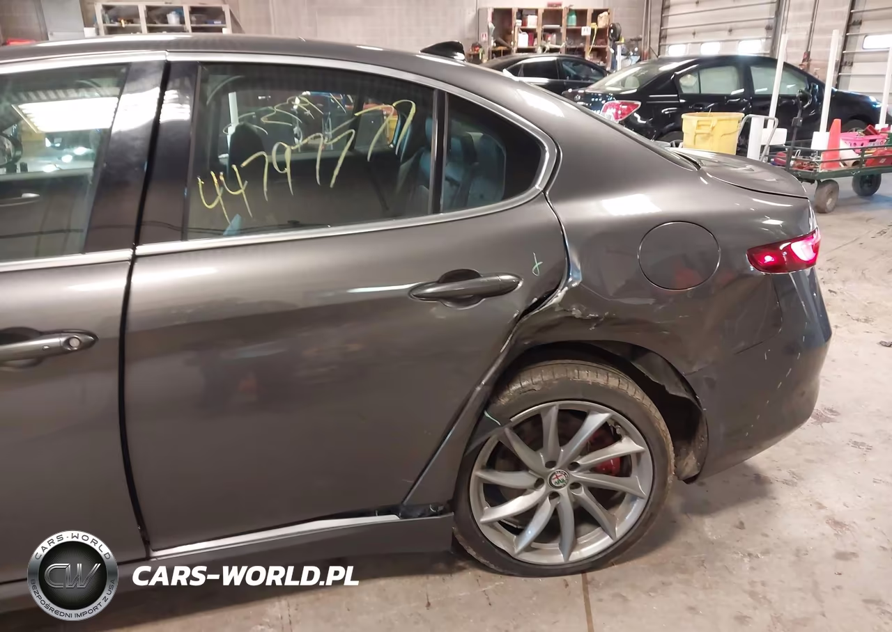 2017 Alfa Romeo Giulia Awd VIN:ZARFAEDN4H7544911 - 6
