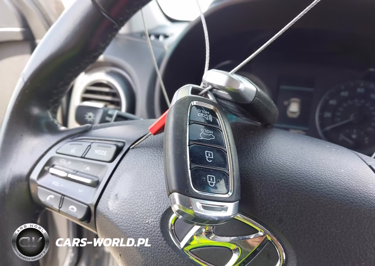 2019 Hyundai Kona Ultimate VIN:KM8K5CA55KU236365 - 11