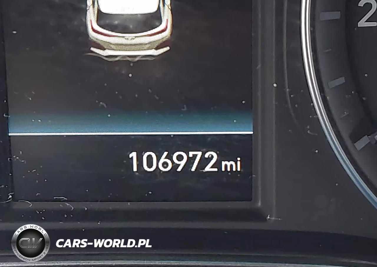 2019 Hyundai Kona Ultimate VIN:KM8K5CA55KU236365 - 16