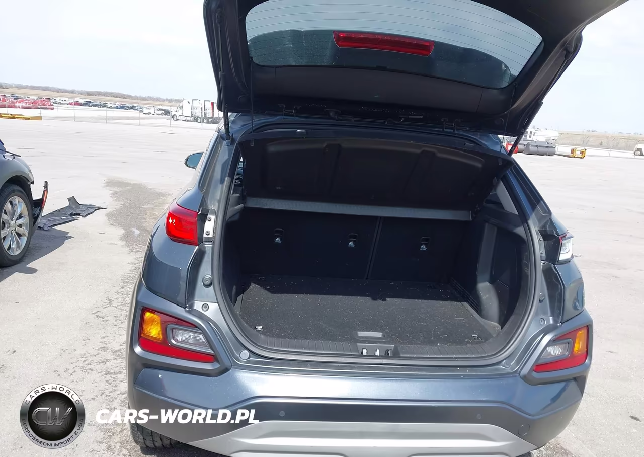 2019 Hyundai Kona Ultimate VIN:KM8K5CA55KU236365 - 18