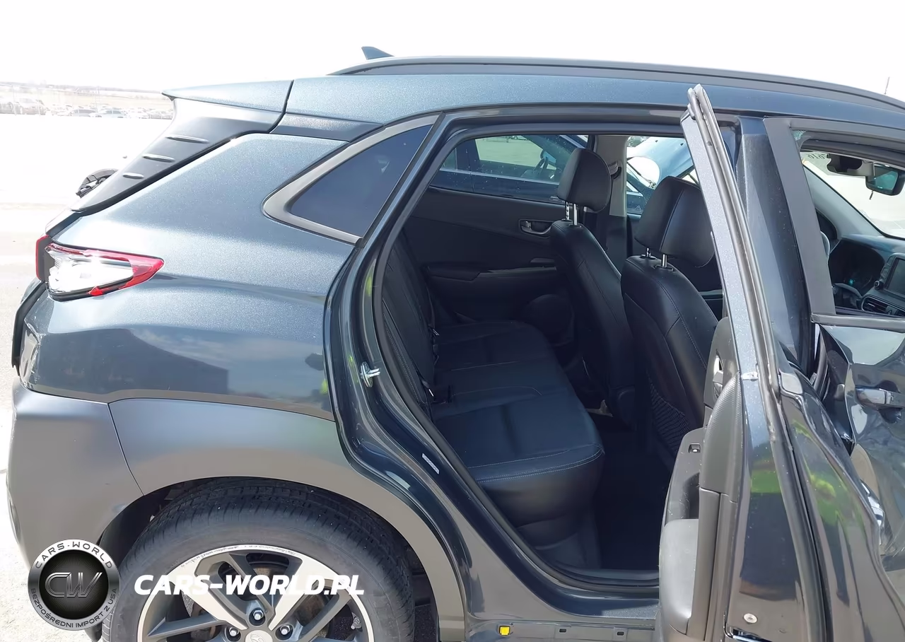 2019 Hyundai Kona Ultimate VIN:KM8K5CA55KU236365 - 8