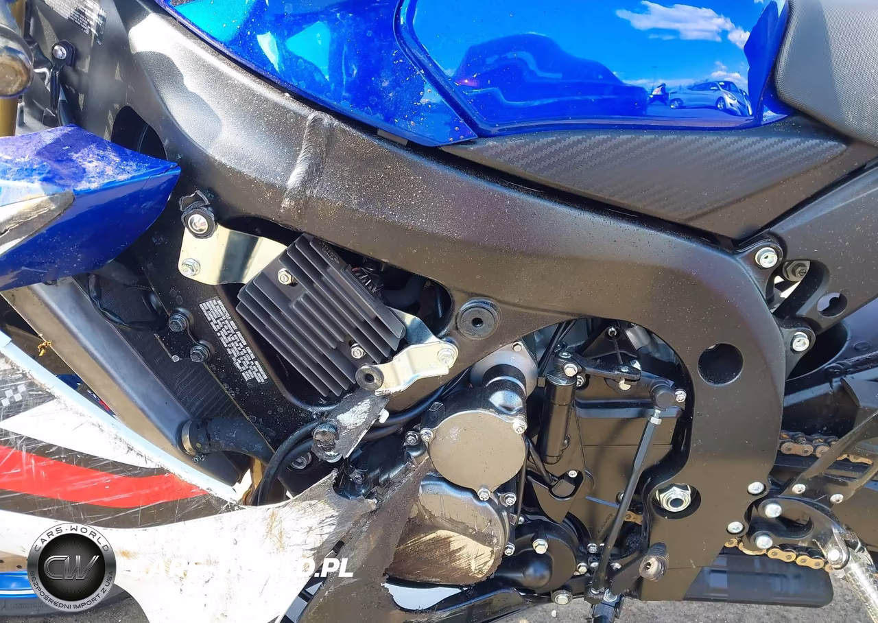 2026 Suzuki Gsx-R750 VIN:JS1GR7MA9T7101415 - 9