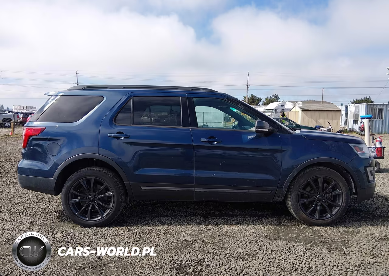 2017 Ford Explorer Xlt VIN:1FM5K8D88HGA14743 - 14