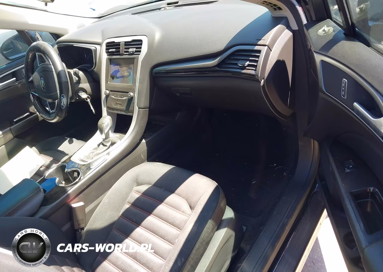 2014 Ford Fusion Se VIN:3FA6P0HDXER390311 - 5