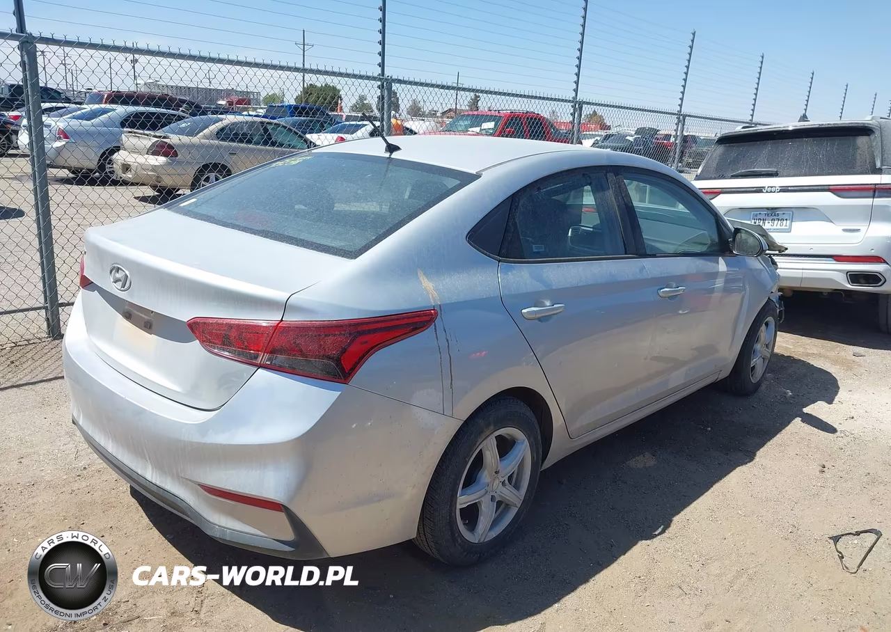 2019 Hyundai Accent Se VIN:3KPC24A32KE052554 - 4