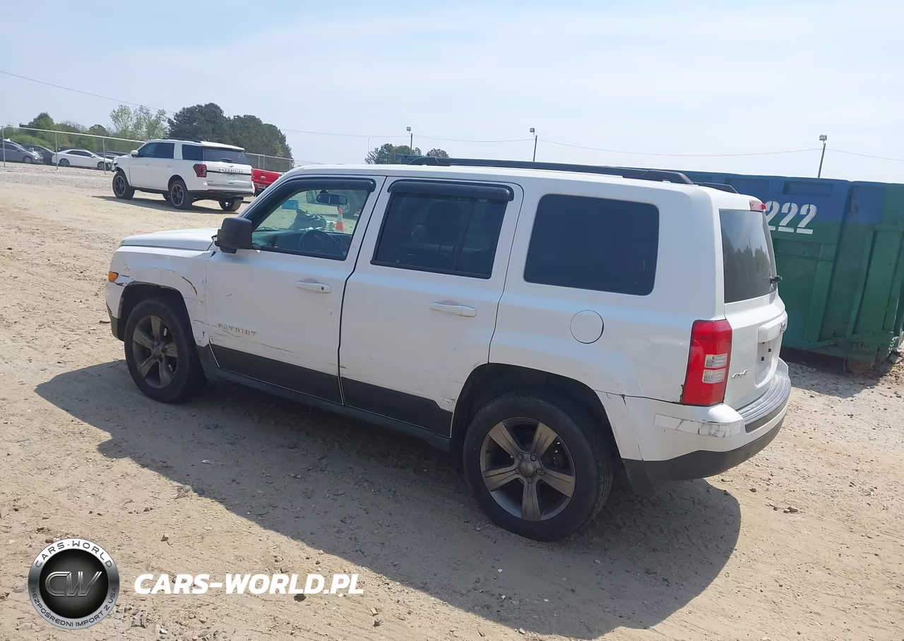 2011 Jeep Patriot Sport VIN:1J4NF1GB4BD274812 - 3