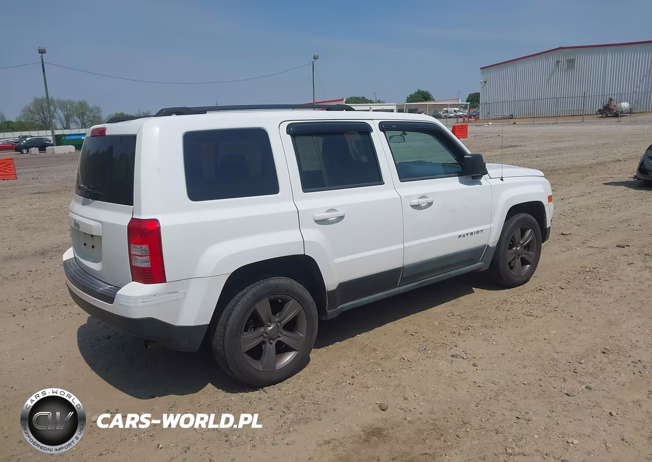 2011 Jeep Patriot Sport VIN:1J4NF1GB4BD274812 - 4