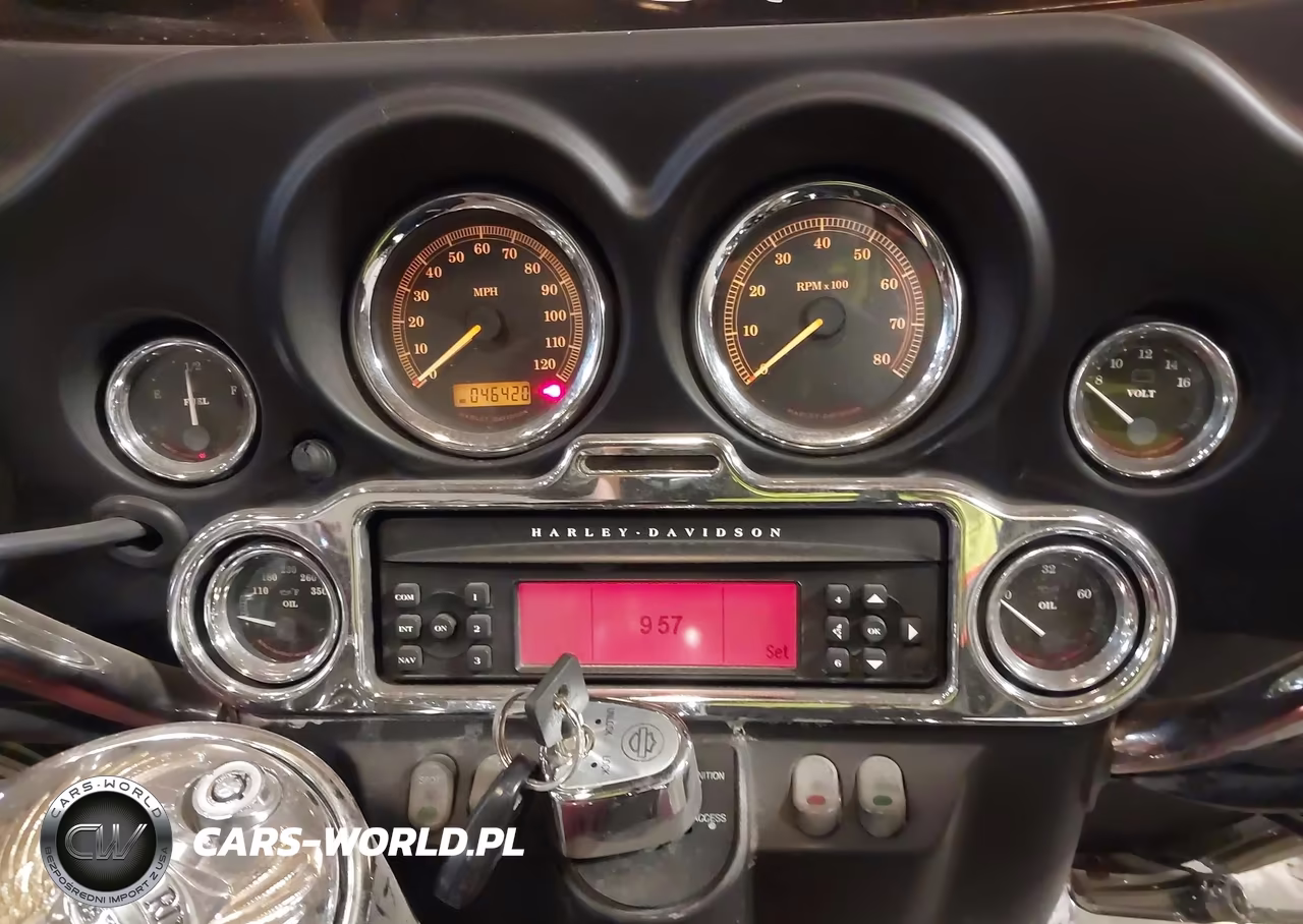2007 Harley-Davidson Flhtcui VIN:1HD1FC4357Y682795 - 11