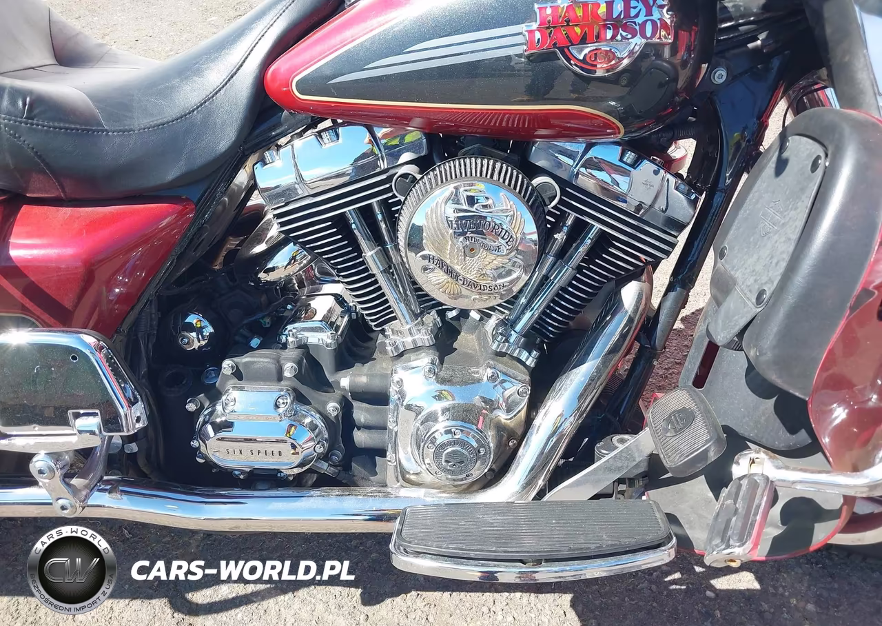 2007 Harley-Davidson Flhtcui VIN:1HD1FC4357Y682795 - 8