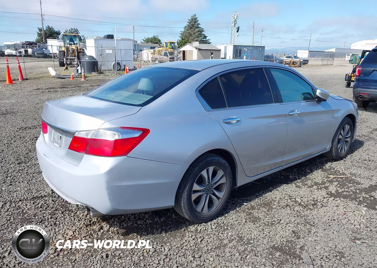 2015 Honda Accord Lx VIN:1HGCR2F3XFA023435 - 4