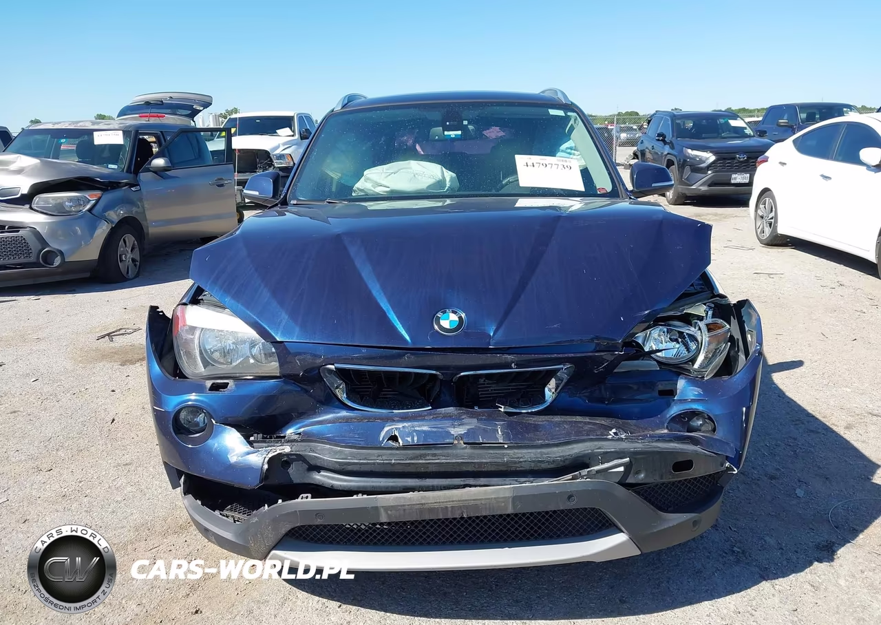 2014 BMW X1 xDrive28I VIN:WBAVL1C54EVY10054 - 12
