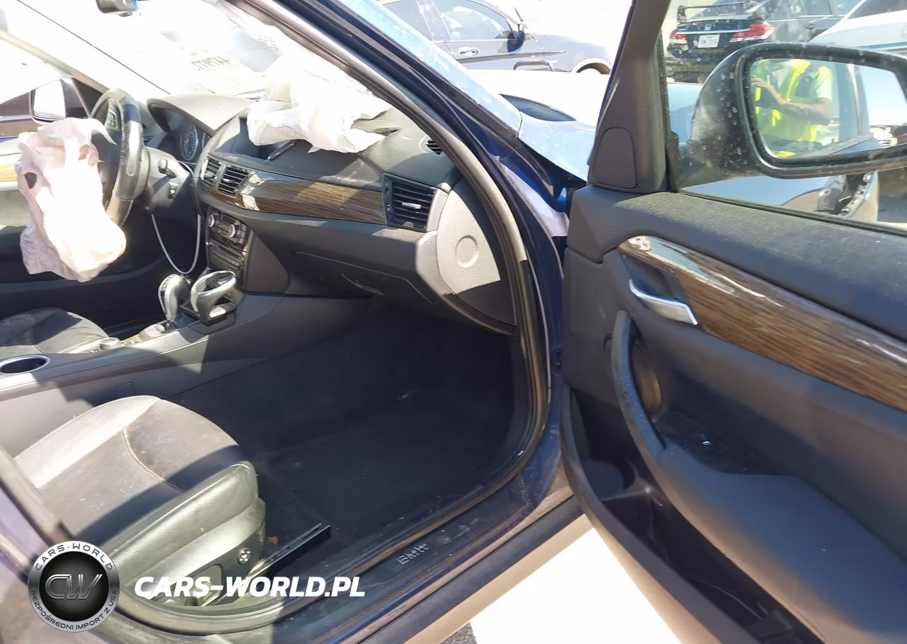 2014 BMW X1 xDrive28I VIN:WBAVL1C54EVY10054 - 5
