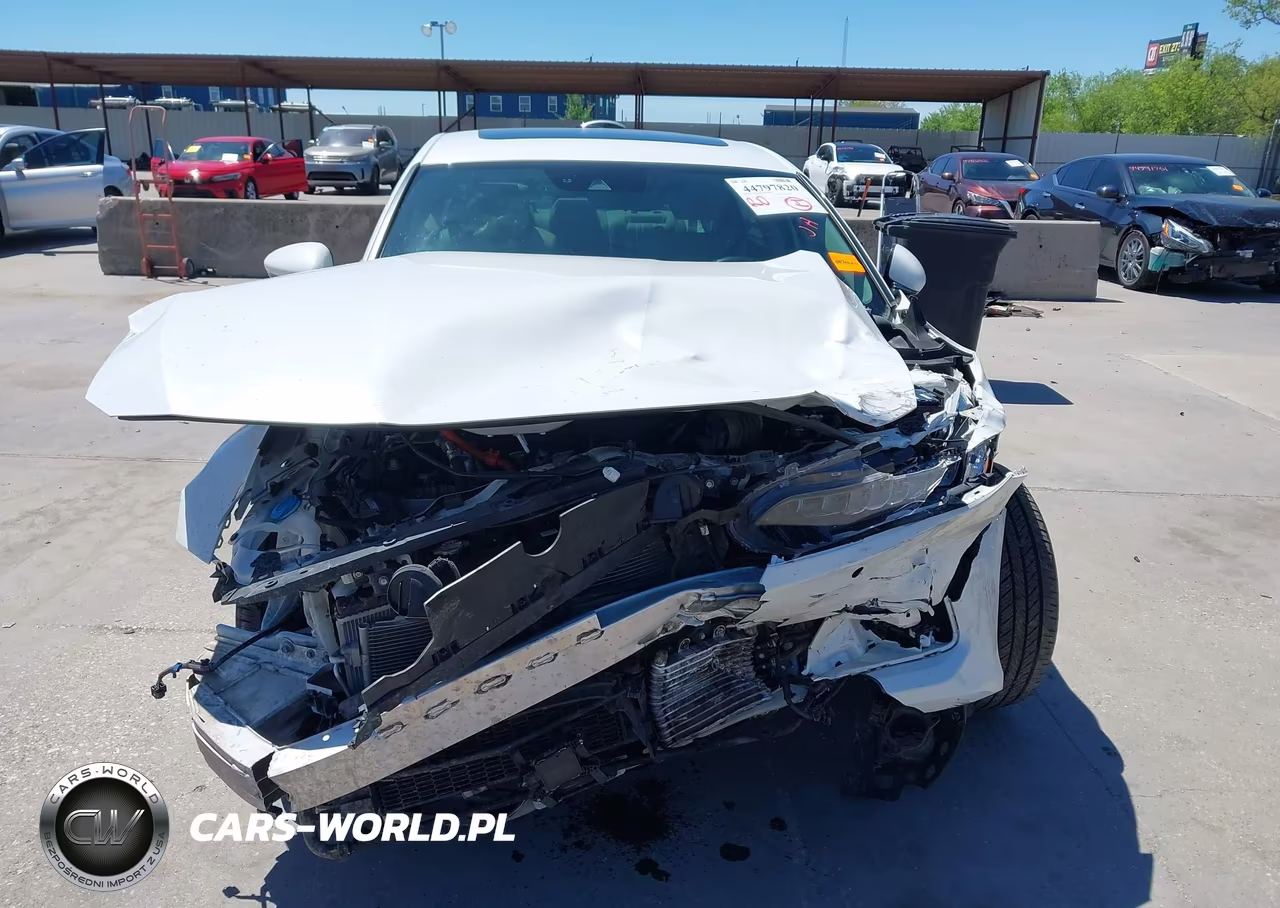 2022 Honda Accord Hybrid Touring VIN:1HGCV3F96NA007401 - 12