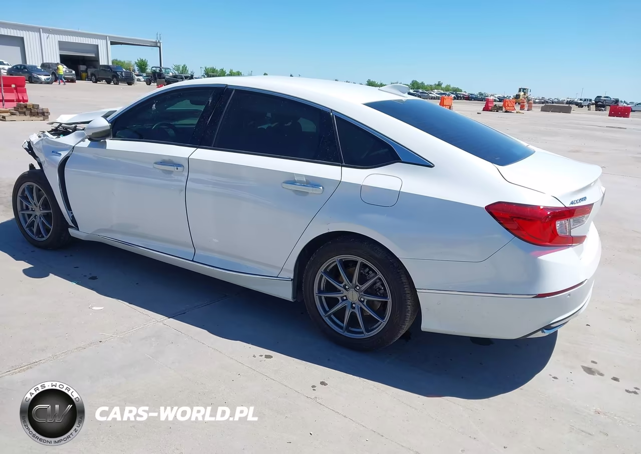 2022 Honda Accord Hybrid Touring VIN:1HGCV3F96NA007401 - 3