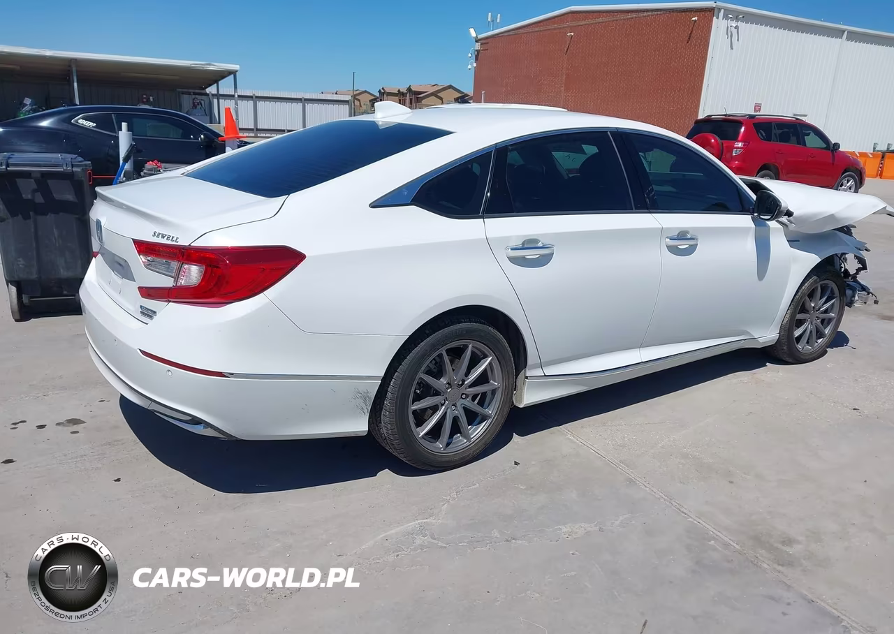 2022 Honda Accord Hybrid Touring VIN:1HGCV3F96NA007401 - 4