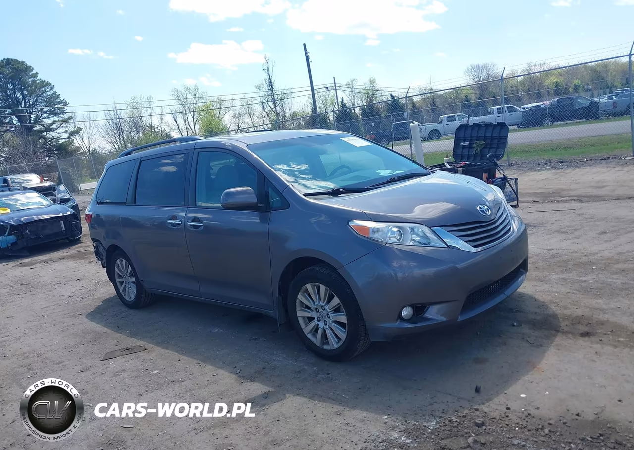 2015 Toyota Sienna Xle 7 Passenger