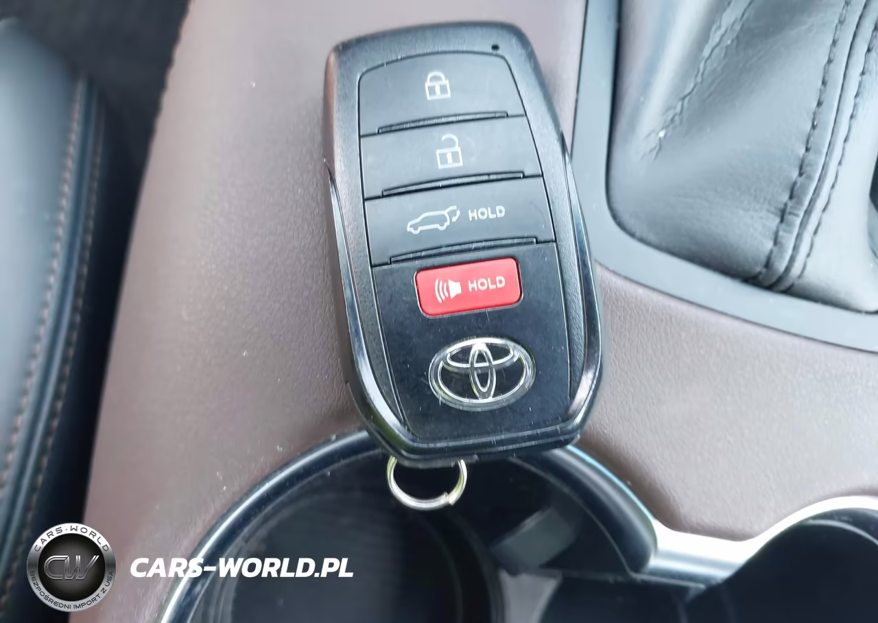 2024 Toyota Venza Limited VIN:JTEAAAAHXRJ186970 - 11