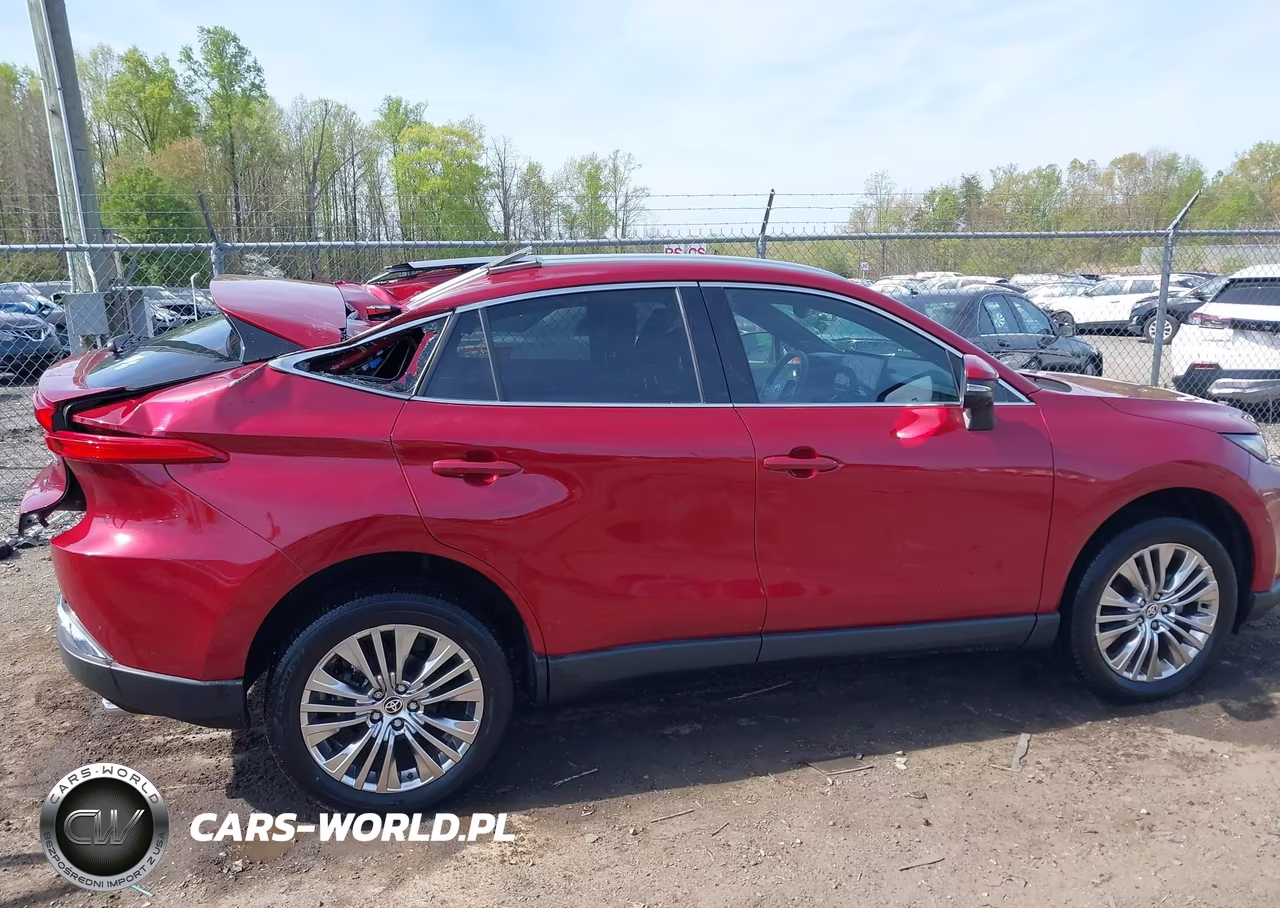 2024 Toyota Venza Limited VIN:JTEAAAAHXRJ186970 - 13