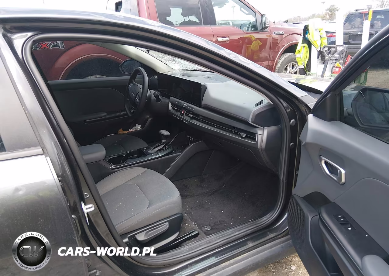 2025 Kia K4 Lx VIN:3KPFT4DE7SE002692 - 5