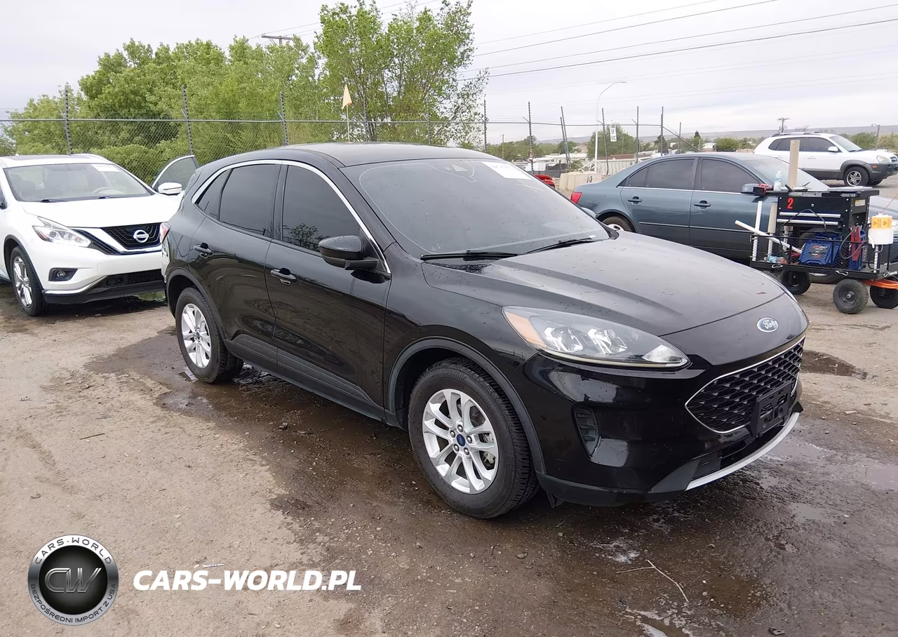 2020 Ford Escape Se