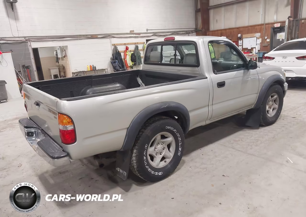 2001 Toyota Tacoma VIN:5TEPM62NX1Z818769 - 4