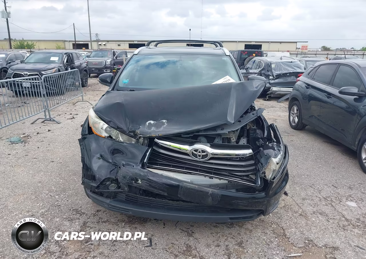 2015 Toyota Highlander Xle V6 VIN:5TDKKRFH5FS111573 - 12