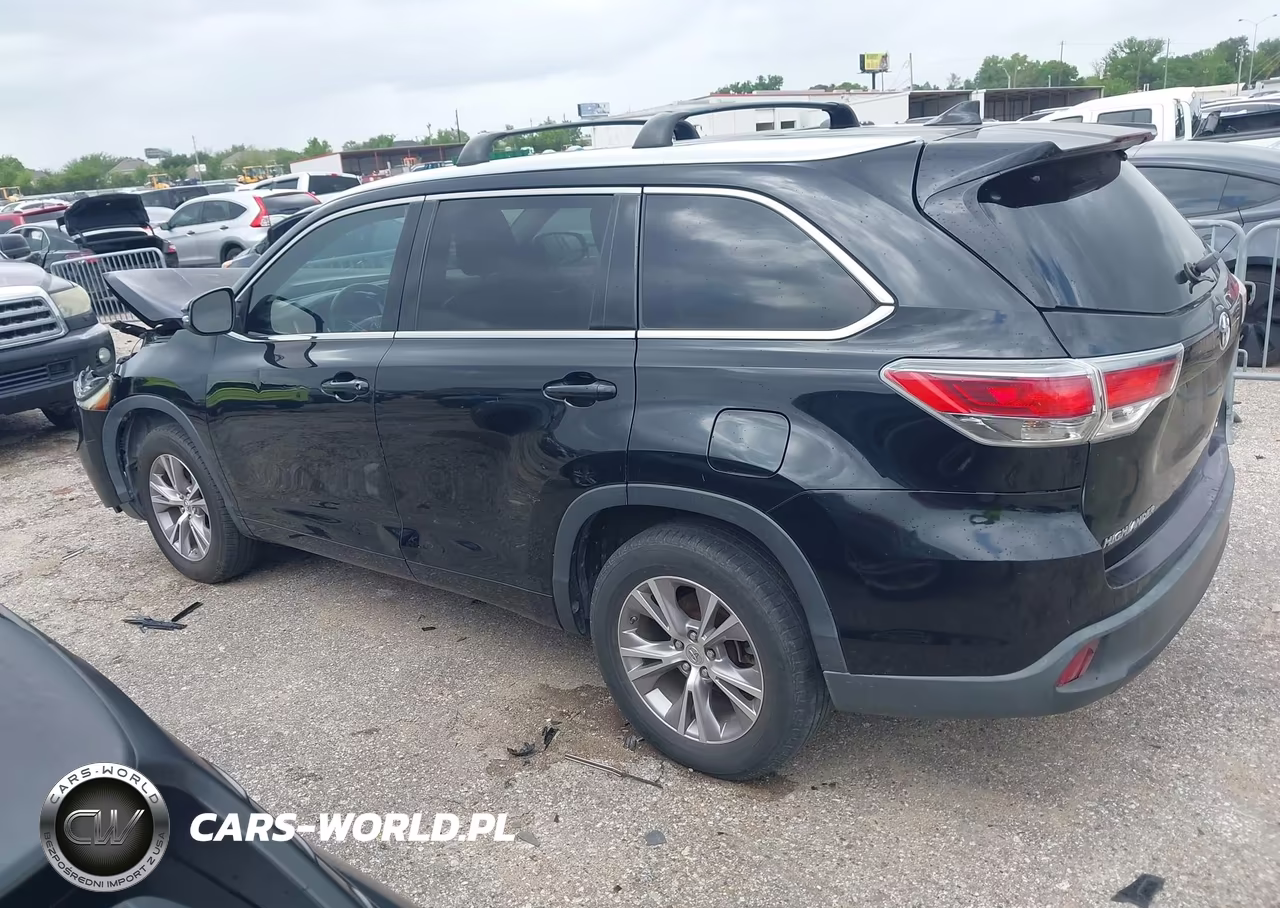 2015 Toyota Highlander Xle V6 VIN:5TDKKRFH5FS111573 - 14