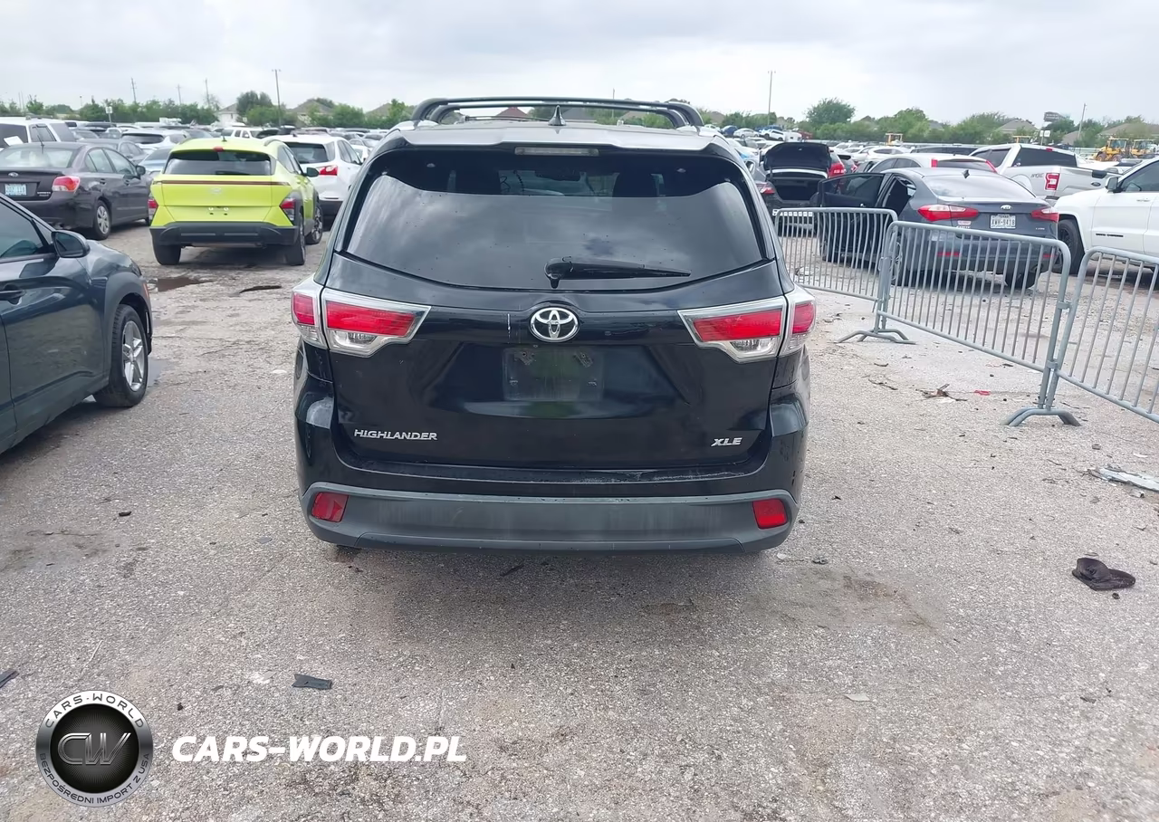 2015 Toyota Highlander Xle V6 VIN:5TDKKRFH5FS111573 - 16