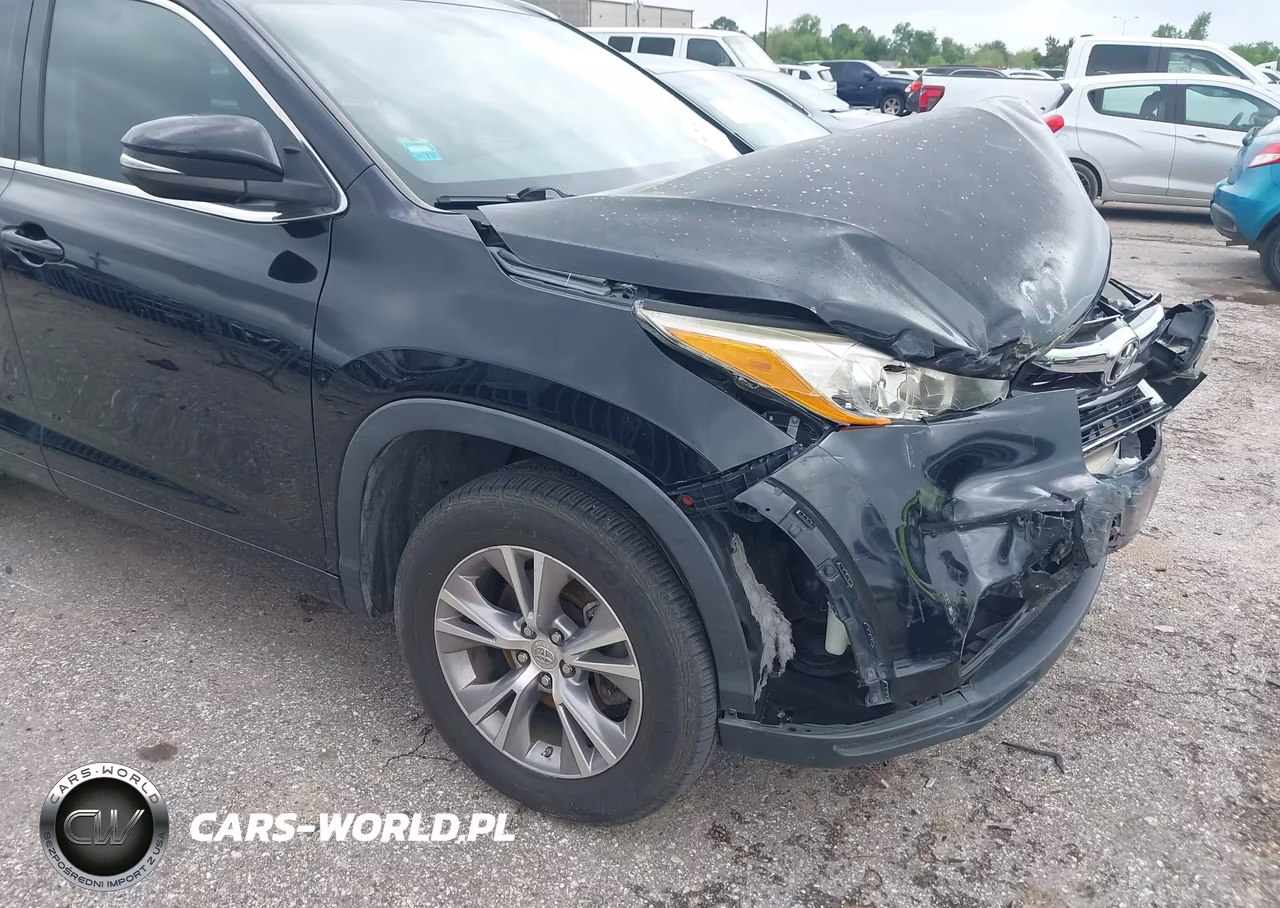 2015 Toyota Highlander Xle V6 VIN:5TDKKRFH5FS111573 - 19