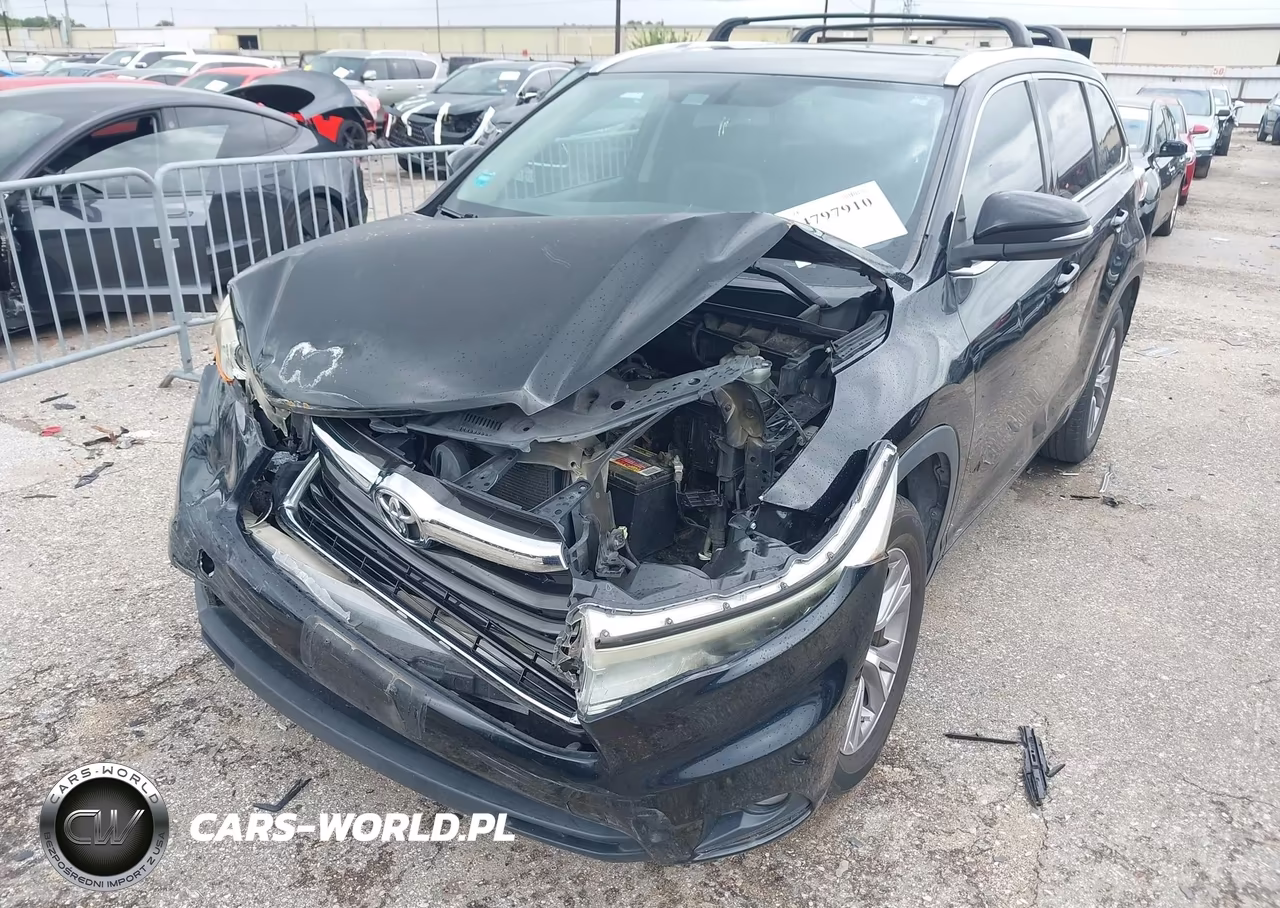 2015 Toyota Highlander Xle V6 VIN:5TDKKRFH5FS111573 - 6