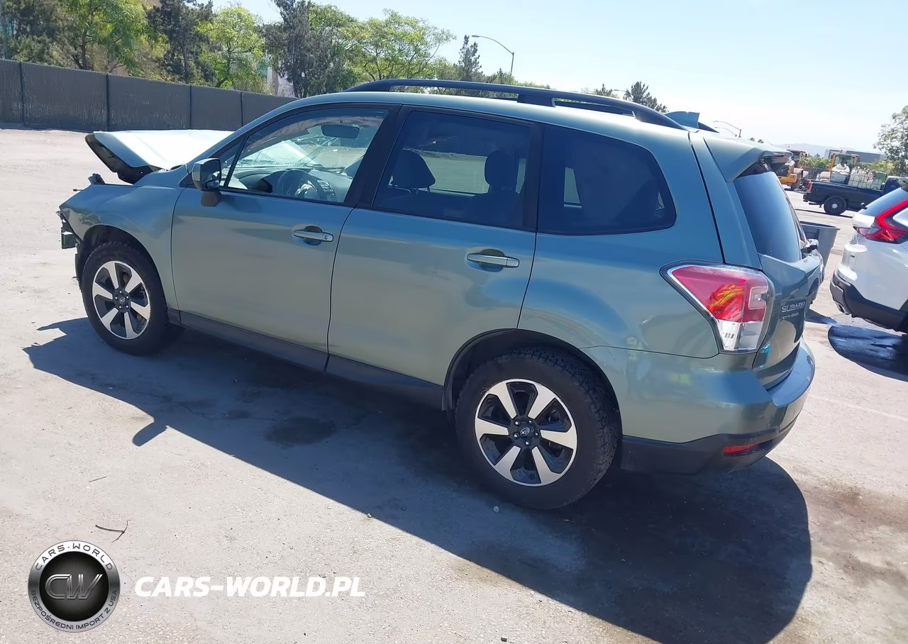 2018 Subaru Forester 2.5I Premium VIN:JF2SJAGC7JH408222 - 3
