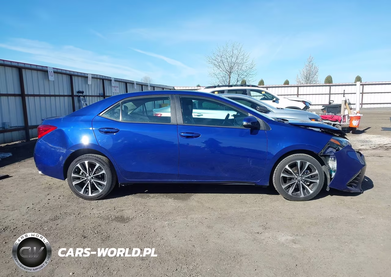 2018 Toyota Corolla Se VIN:2T1BURHE9JC075353 - 13