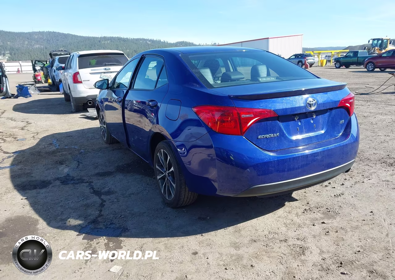 2018 Toyota Corolla Se VIN:2T1BURHE9JC075353 - 3