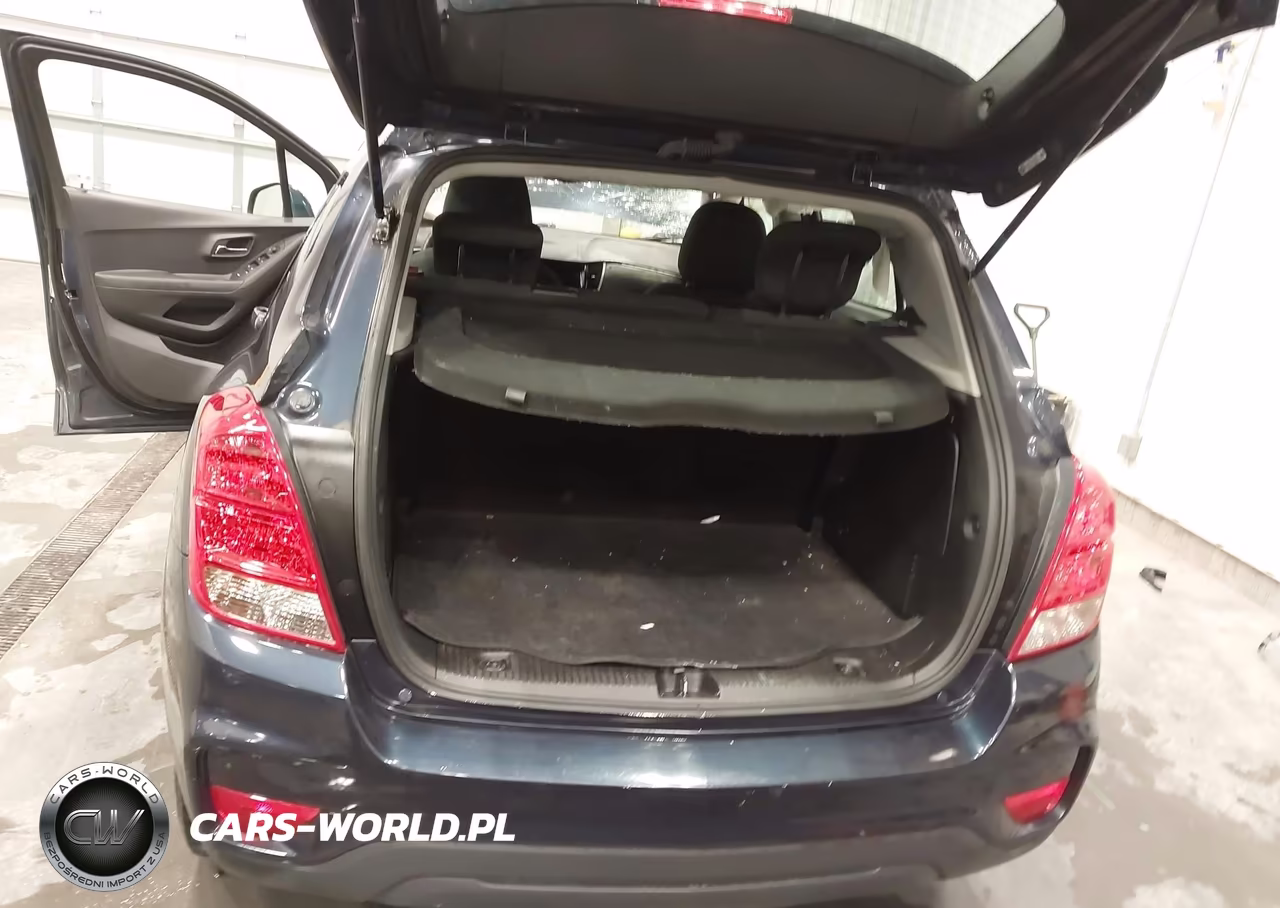 2019 Chevrolet Trax Ls VIN:3GNCJKSB7KL160023 - 11