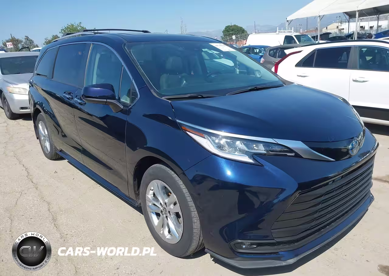 2023 Toyota Sienna Limited