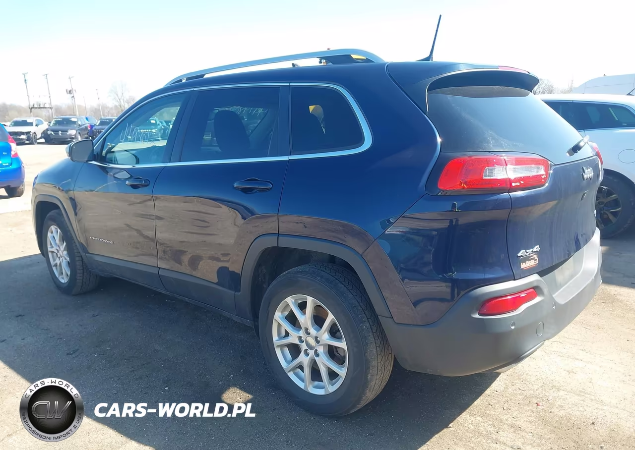 2016 Jeep Cherokee Latitude VIN:1C4PJMCS9GW268777 - 3